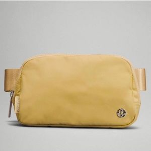 Lululemon Everywhere Belt Bag Golden Sand Extended Strap